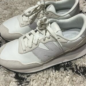 New Balance 273 V1 Sneaker